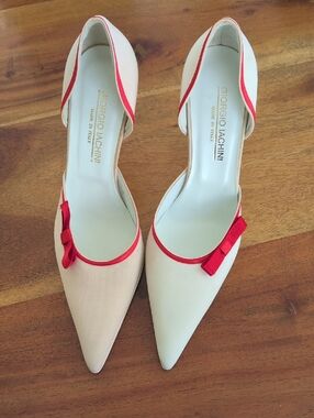 🆕 White Heel Pumps With Red 🎀